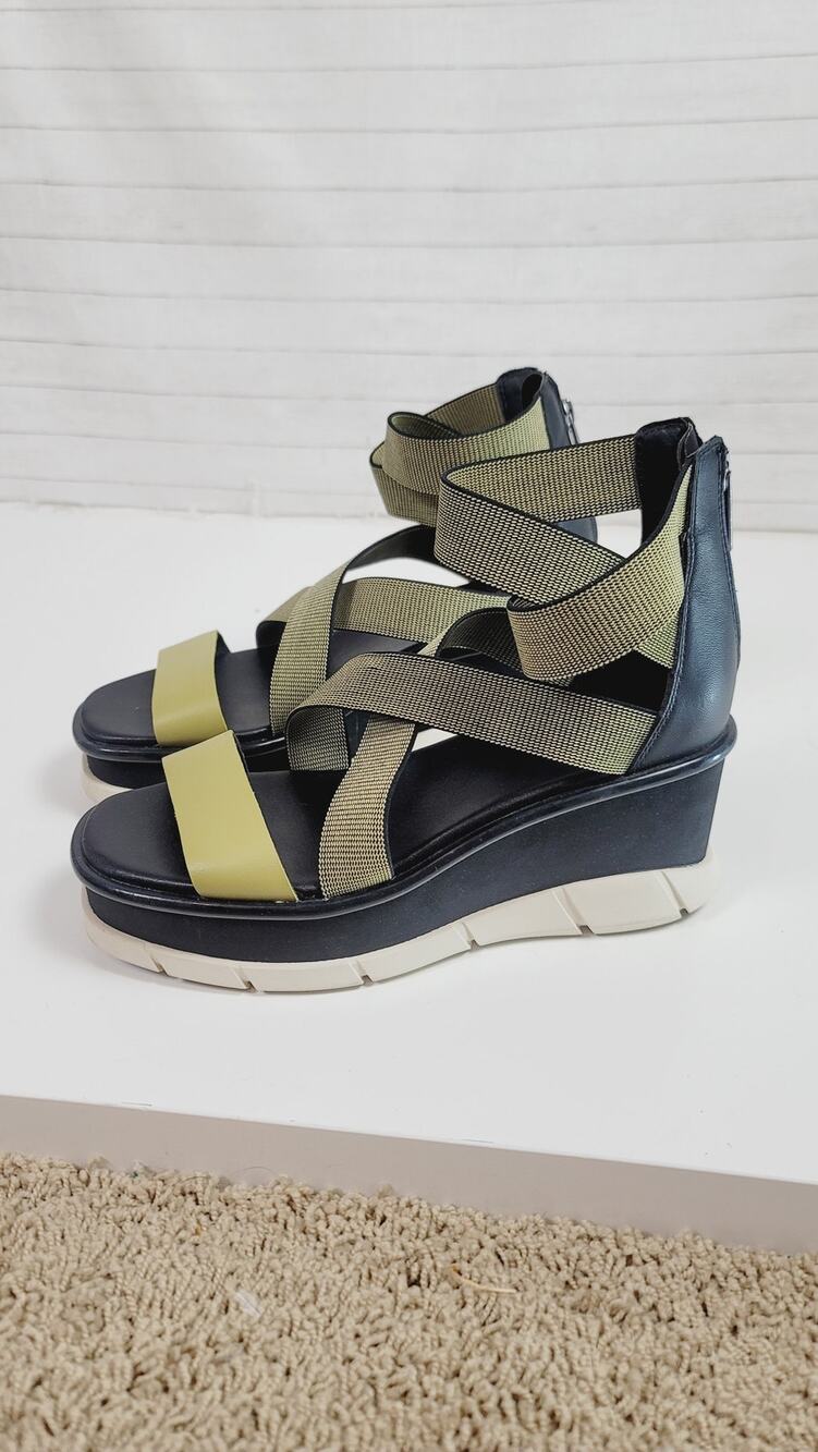 Sorel Joanie III Sport Strap Wedge Sandal in Olive Green, sz 7.5